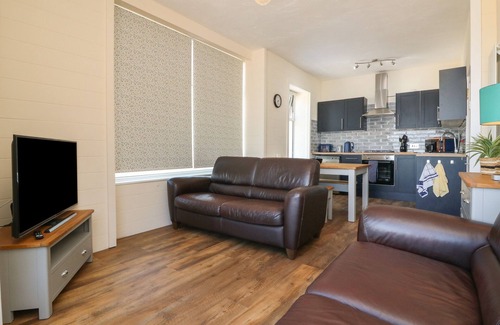 Hele Cottage | At the Bay Apartment