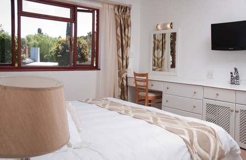 Somerset West House | At Winkfield House
