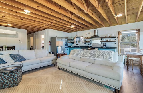 Atchafalaya Cottage | Atchafalaya River Cabin Sleeps 7