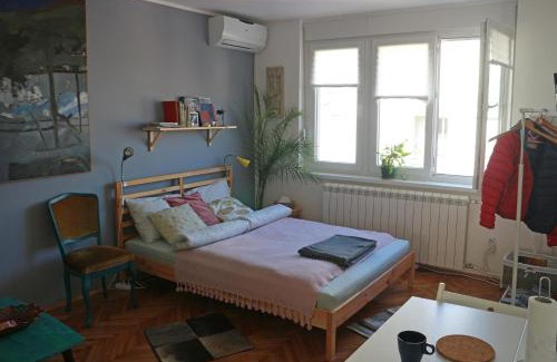 Dorcol Apartment | Atelier 22