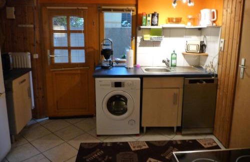 Troisdorf Apartment | Atelierwohnung am Flughafen Köln -Bonn