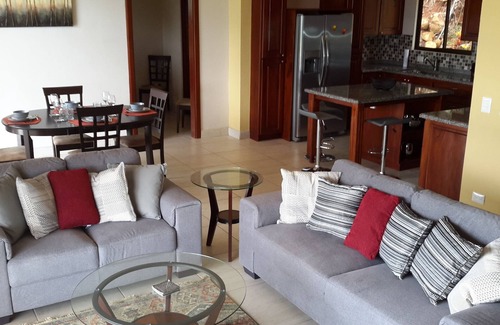 Escobal House | Atenas Birdlovers paradise - Amazing Mountain-Valley Views - Bedrooms with AC