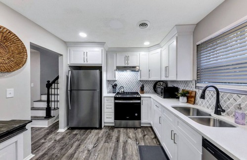 Church Street House | ATH 4BR South Fulton EZ Drive to Airport (clear)
