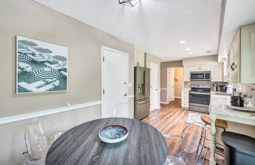 Marietta House | ATH - Sleeps 6 - 3 Beds - Pet friendly - Kemp