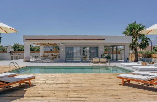 Malevizi Villa | Athena Luxury Villa by Estia