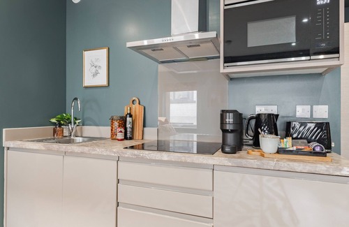 Leeds City Center Apartment | Athenaeum House