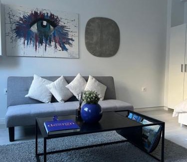 New Kypseli Apartment | Athens Easy