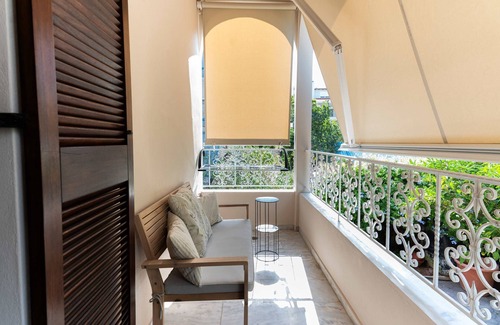 Voula Apartment | Athens Stylish Studio Your Escape Near the Beach