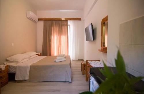 Paleokastritsa Apartment | Athina Studios
