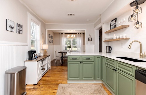 Perry House | AtHome+1 | Southern 3BR Charm | Perry Fairgrounds