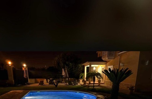 Los Arenales del Sol Apartment | Atico en villa de lujo