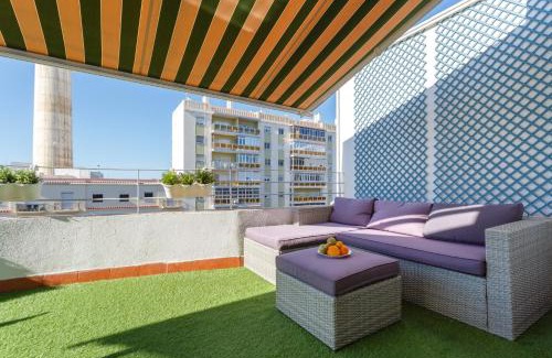 Cadiz Apartment | Atico La JOYITA free parking by Cadiz4Rentals