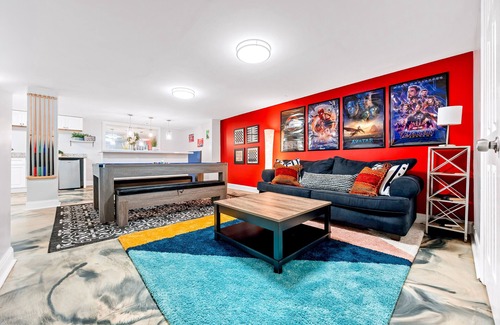 Atlanta House | ATL Cascade Oasis - Pool, Hot Tub, Arcades, Pool Table, 3900sq ft with 10 beds