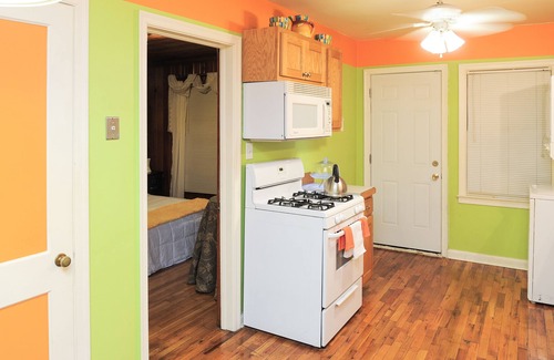 Sylvan Hills House | ATL Cozy Destination Home(3min from Mercedes Benz Stadium & Tyler Perry Studios)