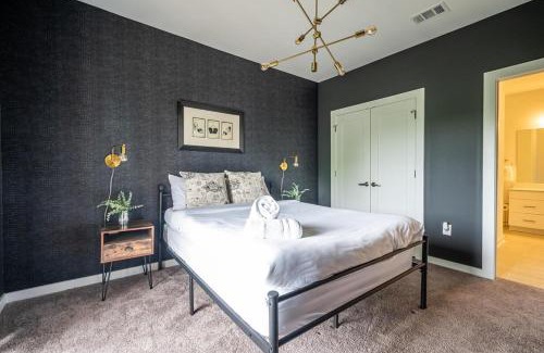 Old Fourth Ward House | ATL Downtown New-Built Roof-top balcony City View 525Pkwy