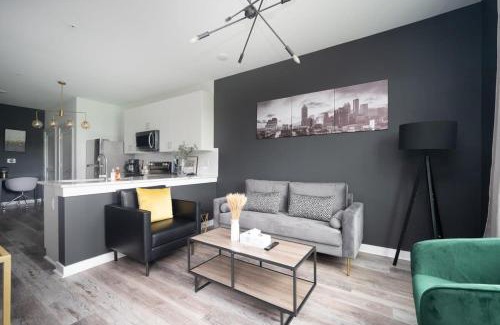 Old Fourth Ward House | ATL Downtown New-Built Roof-top balcony City View 525Pkwy