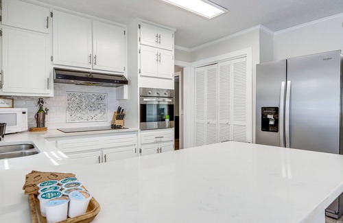 Jonesboro House | Atlanta Area Home w/Office, Near Golfing & Hiking