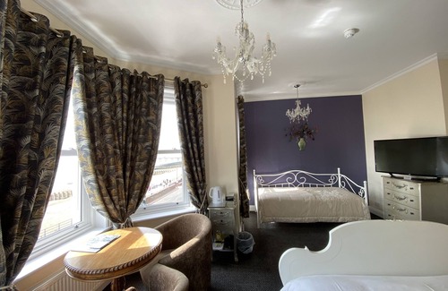 Eastbourne City Centre House | Atlanta Guesthouse