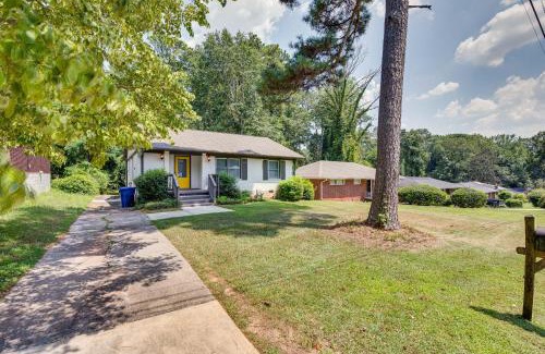 Atlanta House | Atlanta Vacation Rental with Deck 4 Mi to Downtown!
