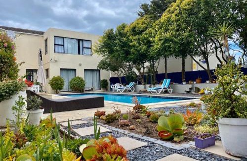 Sunset Beach Bed & Breakfast | Atlantic Bay Lodge