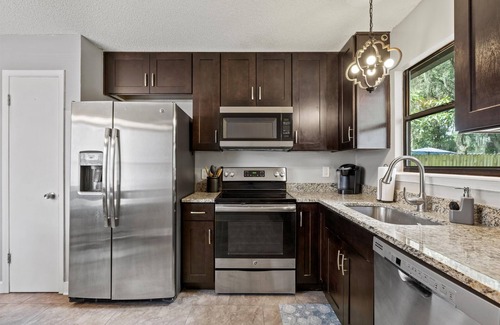 North Beach House | Atlantic Beach Getaway Modern 3 Bed 2 Bath