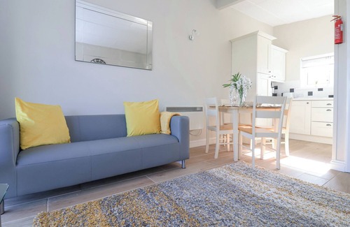 Widemouth Bay Cottage | ATLANTIC ESCAPE, pet friendly, with pool in Widemouth Bay
