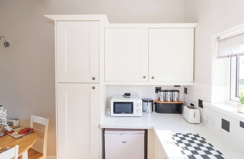 Widemouth Bay Cottage | ATLANTIC ESCAPE, pet friendly, with pool in Widemouth Bay