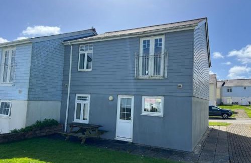 Saint Columb Major House | Atlantic Hideaway 4 bedroom Holiday Home