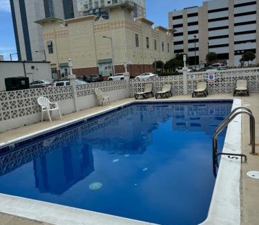 Northeast Virginia Beach Hotel | Atlantic Inn