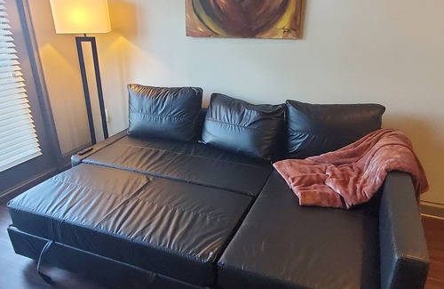 Atlantic Station Area Apartment | Atlantic Station Hidden Gem