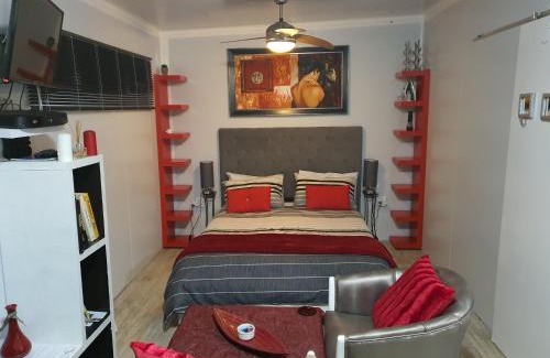 Melkbosstrand Apartment | Atlantic Studio - Compact unit with Sea Views