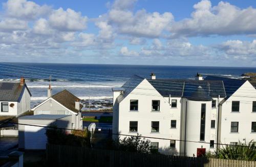 Portstewart House | Atlantic View Coach House - tourist board approved