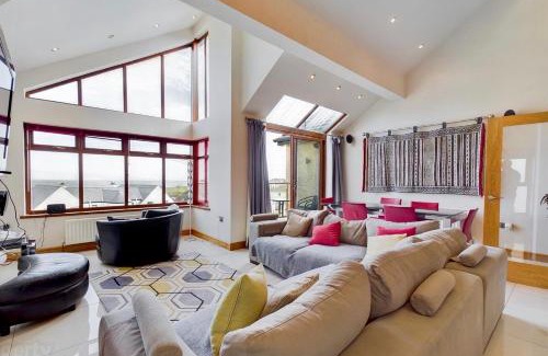 Portstewart House | Atlantic View Coach House - tourist board approved