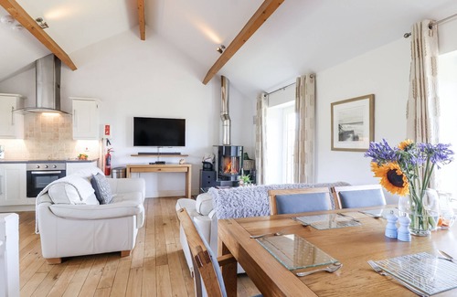 Tintagel Cottage | ATLANTIC VIEW, family friendly, character holiday cottage in Tintagel
