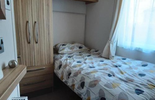 Kidwelly Ski Chalet | Atlantic View