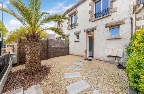 Le Rosais-La Flourie Apartment | ATLAS beautiful 2-Bed Apartment near the Sea