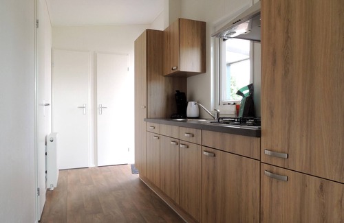 Voorthuizen Ski Chalet | Atmospheric Chalet with Porch near Veluwe