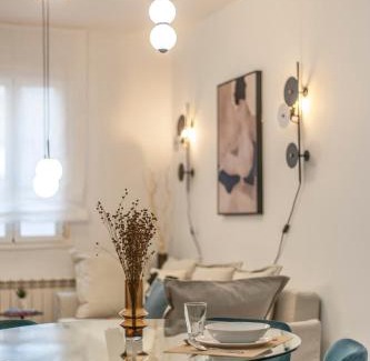 Palos de la Frontera Apartment | Atocha VI - Elegancia Urbana en una Ubicación Privilegiada
