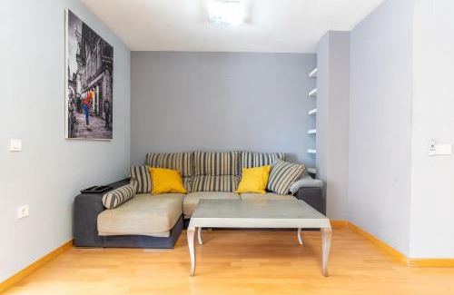 Almeria Apartment | ATP La Goleta a 5 minutos de la Playa, Frente al UD Almería Stadium y Parking Privado Gratis!