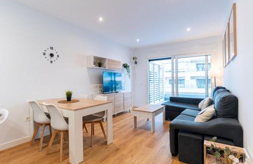 Almeria Apartment | ATP Vega de Acá a 5 minutos de la Playa - Piscina Abierta hasta 30 Sept - Parking Privado Gratis!