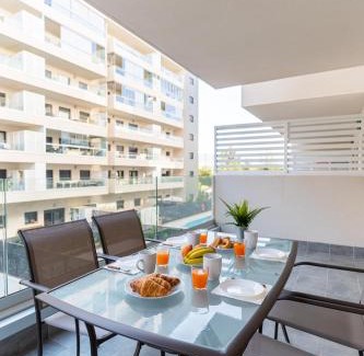 Almeria Apartment | ATP Vega de Acá a 5 minutos de la Playa - Piscina Abierta hasta 30 Sept - Parking Privado Gratis!