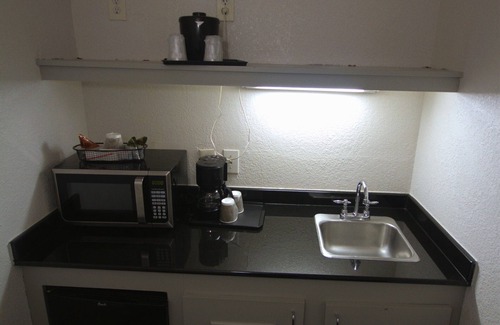 Irving Hotel | Atrium Hotel and Suites DFW Airport South
