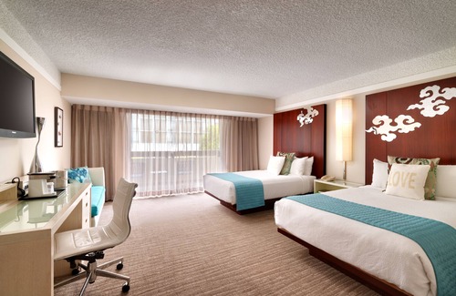 Airport Area Hotel | Atrium Hotel at Orange County Airport