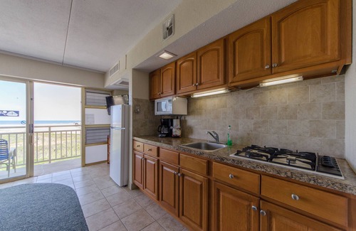 Wildwood Crest Hotel | Attache Motel
