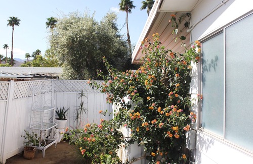 Palm Desert House | Attached casita in manufactured home bright clean comfortable WiFi no pet fee