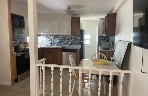 Stuart House | ATTENTION FISHERMAN! Affordable Getaway!