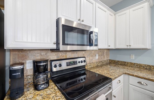 Laurel Grove House | ATTENTION! NEW RENOVATIONS! Golf Course View~includes a 6 Seat GOLF Cart