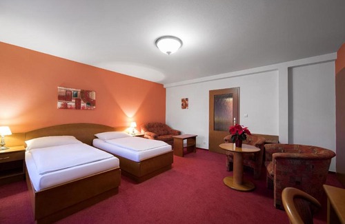 Prague 4 Hotel | Attic Hotel