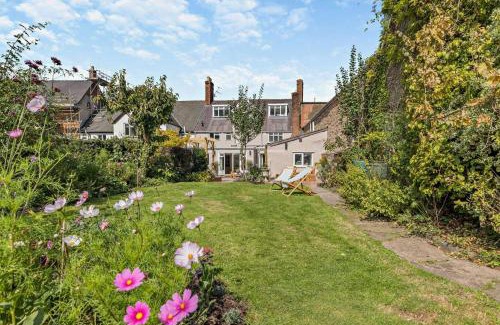 Ruthin Apartment | Attic Suite at Plas Tirion