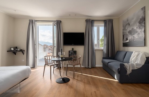 Corso dei Mille - Sant'Erasmo House | Attico 37 Apartments